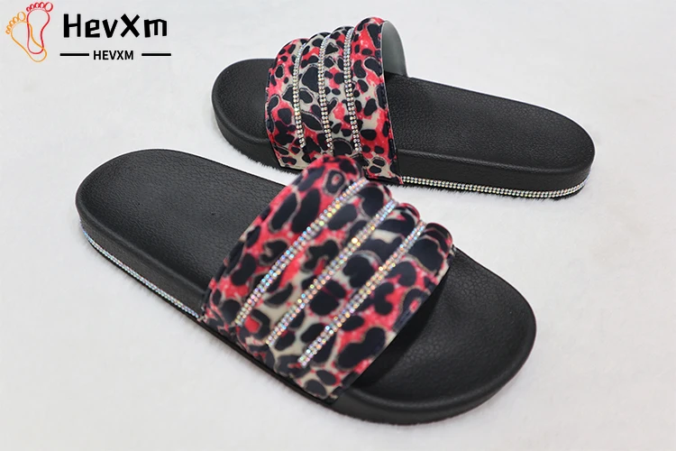 

Rhinestone Shiny Slippers Women Summer Hard Female Feeling Beach Flip Flops Sexy Flat Casual Shoes Ladies Slippers EVA Sandals