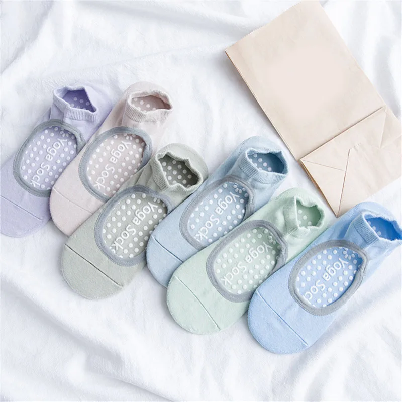 

2021 Full Winter Cotton Motion Socks Circle Head Non-slip Reveal Back Socks Woman Socks Solid Color Woman Socks