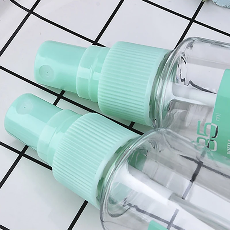 Случайный цвет портативный прессованный Тип спрей бутылка ПЭТ Материал 35 мл