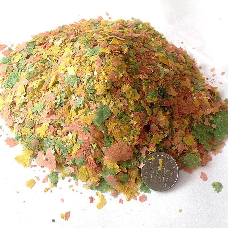 

100g Tropical Ornamental Fish Food Goldfish Carp Small Fish Food 3 Color Flakes Feed Fish Products for Aquarium Accessories