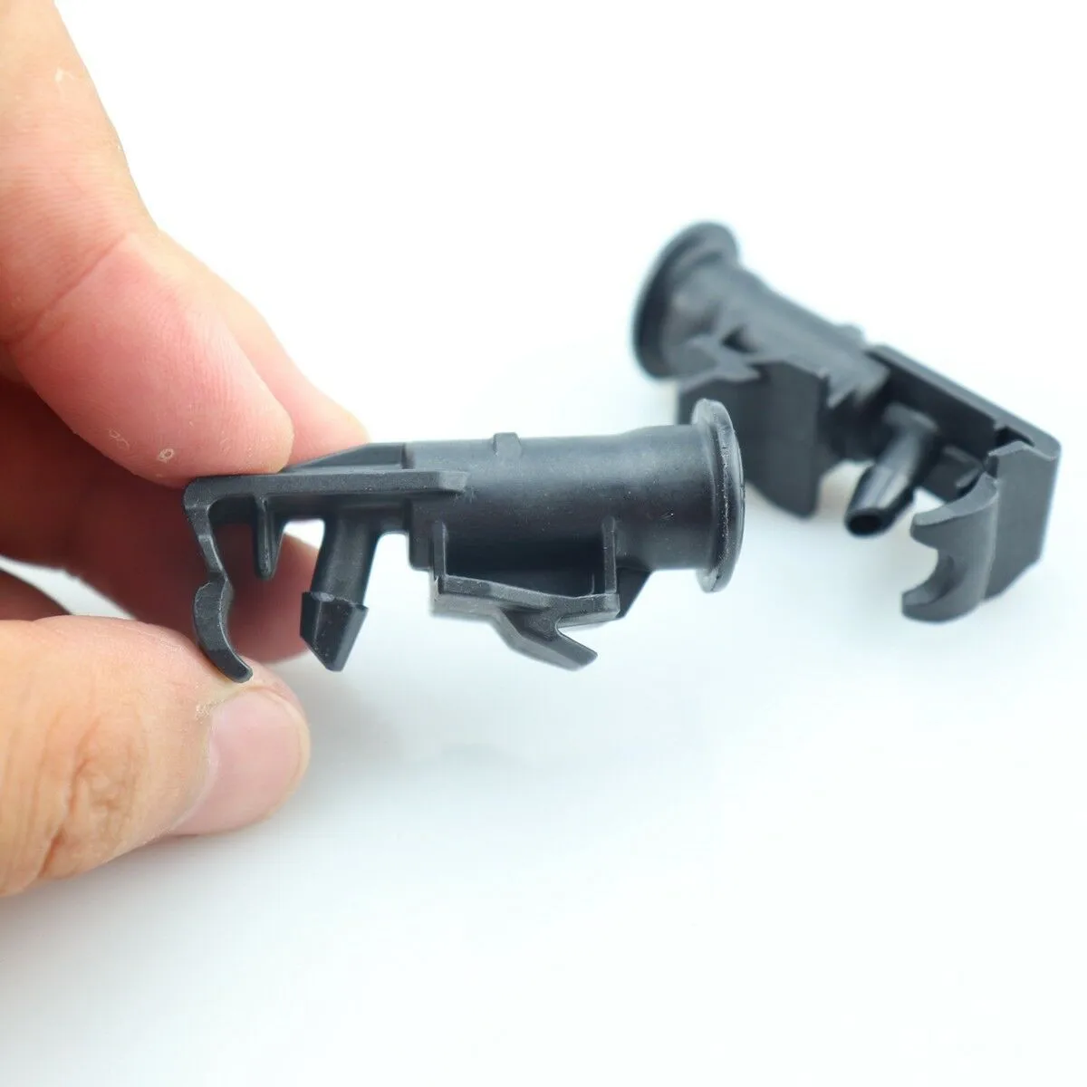 

#7842334000 Windshield Nozzle Accessories Black For Ssangyong New Actyo