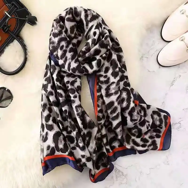 

Silk scarf women spring and summer satin silk slip FD the same shawl scarf black leopard print trend famous big silk scarf