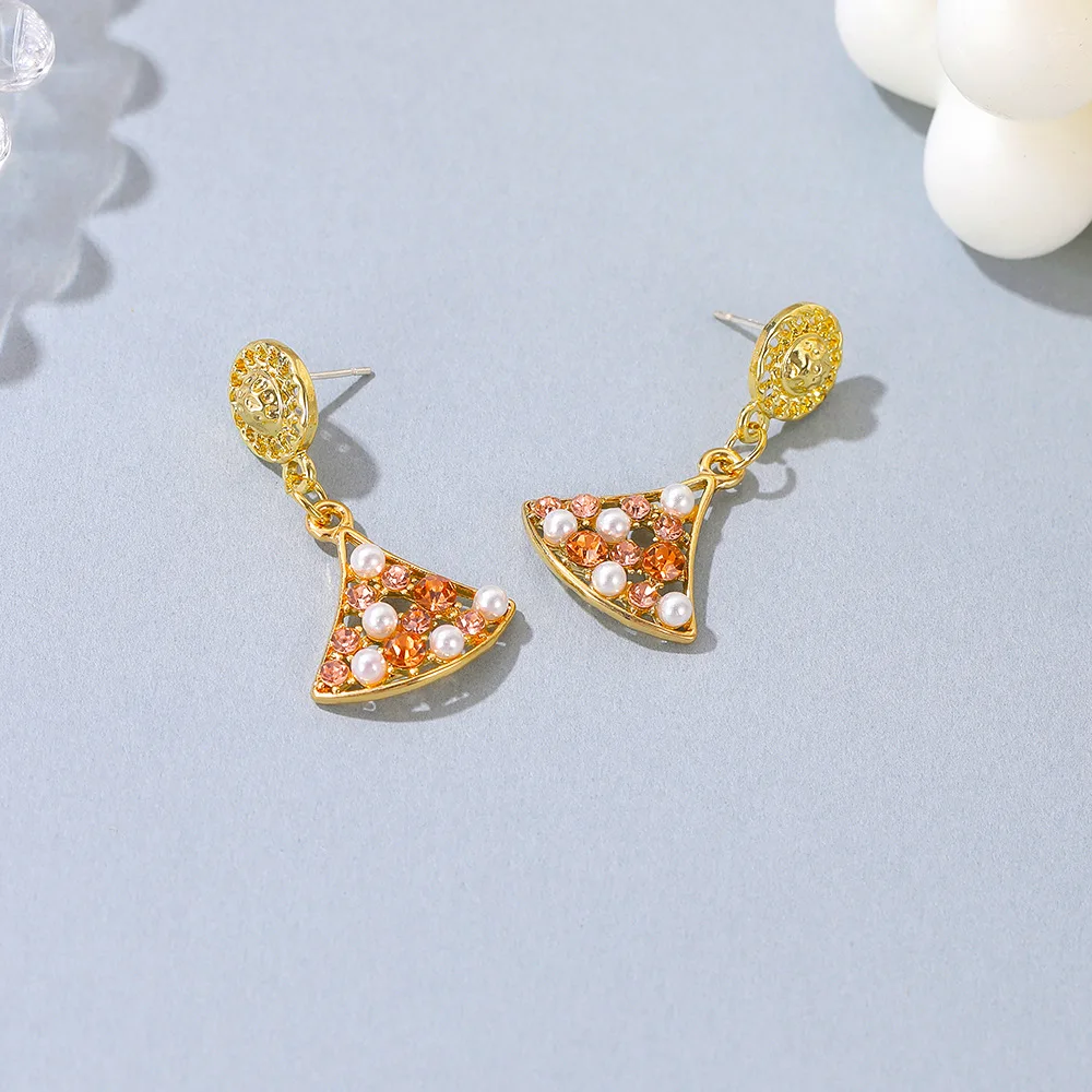 

Fashion pearl fan-shaped ginkgo leaf earrings temperament small skirt drop earrings for women fashion female fan-shaped earrings