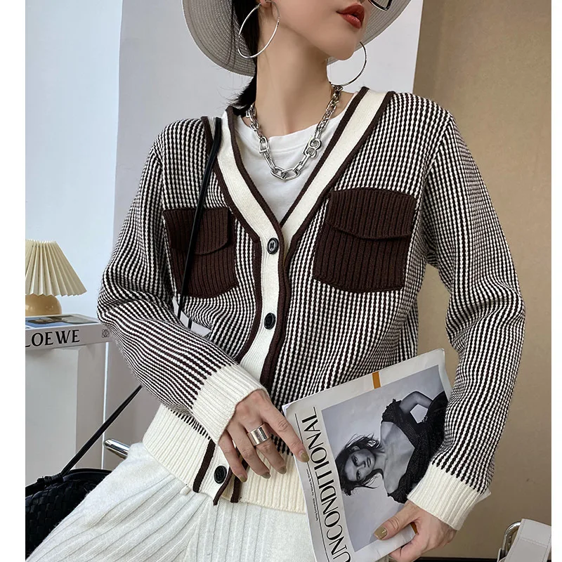 

2021 New Streetwear Fashion Woman Knit Cardigan Sweaters Singer Button Pocket Korean Style Casual Female Knitted Sweater Ladies