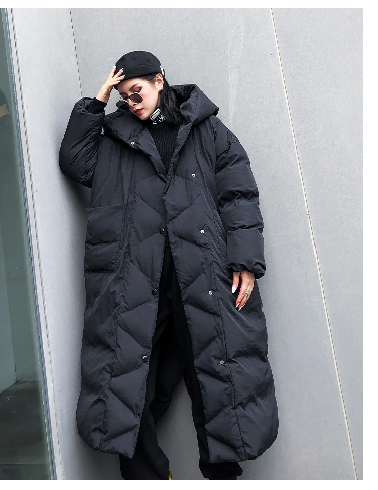 Зимнее пальто в уличном стиле толстое теплое хлопковое выше колена с капюшоном