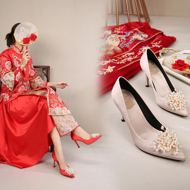 Пикантные свадебные туфли коллекция 2019 года сезон весна-осень замшевые с