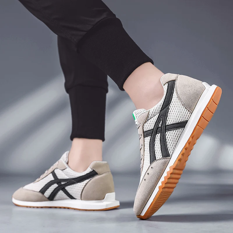 Новейшая модель Пропускающие воздух мужские кроссовки для бега и занятий