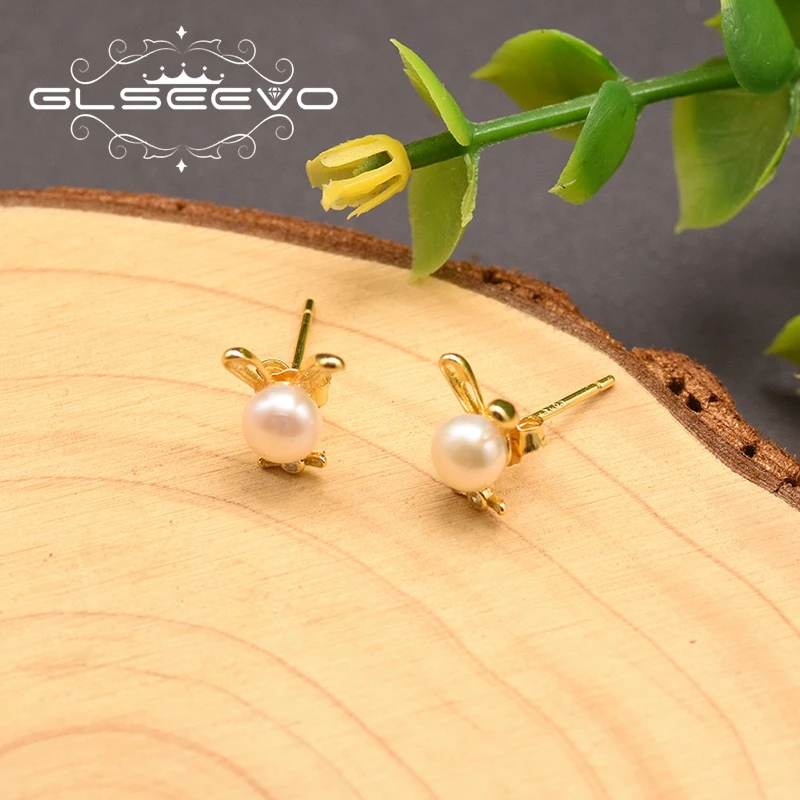 Серьги гвоздики GLSEEVO ручной работы с натуральным белым жемчугом и мультяшными