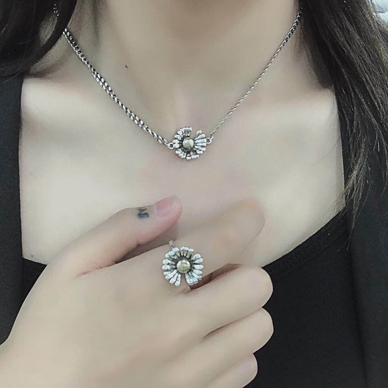 Женское кольцо с цветком маргаритки из серебра 925 пробы|Кольца| |