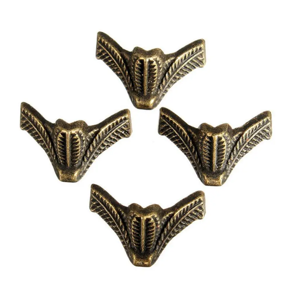 

4pcs Antique Corner Protector Bronze Jewelry Chest Corner Accessories Box Hardware Feet Wooden Decorative Metal Bracke Q4Y1
