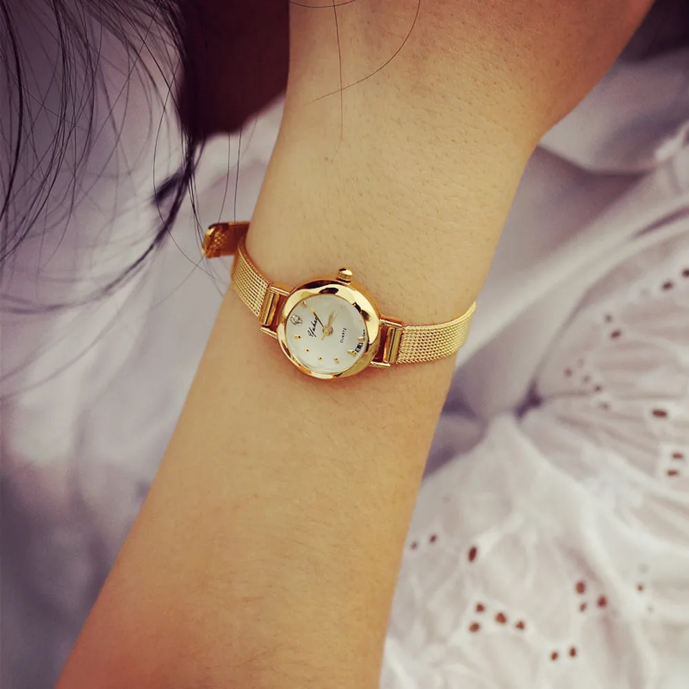 

Часы наручные женские кварцевые с круглым браслетом, модные простые Роскошные с сетчатым браслетом из розового золота, с золотым циферблат...