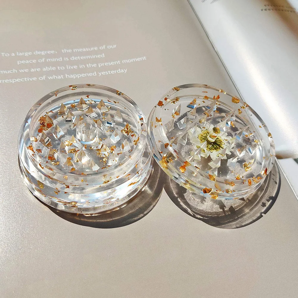 

Инструмент для изготовления полимерной глины, в виде кристаллов