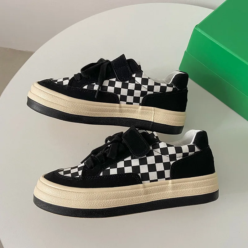 

2022 New Brand Shoes Women Fashion Sneakers Gingham Low Lace-up Ladies Casual Shoes Woman Platform Shoes Loafers High Quality