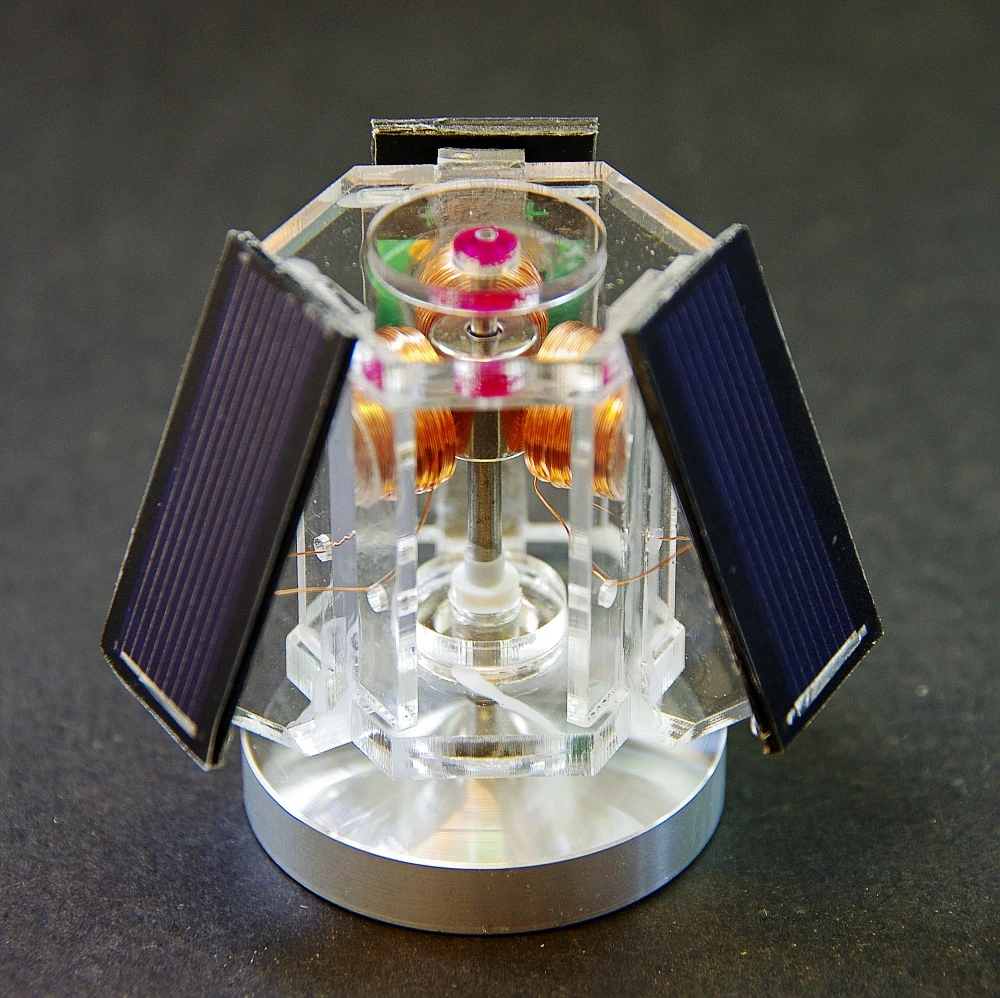 

Mendocino Motor Light motive solar toy science Physics Souptoys Solar rotation Pressure reducing EDC toy