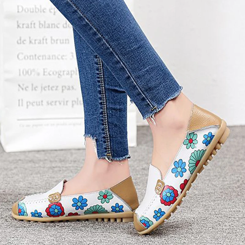 

Women Casual Genuine Leather Boat Comfortable Soft Flat Ventilation Fashion Printing Flat Slip On Shoes Loafers