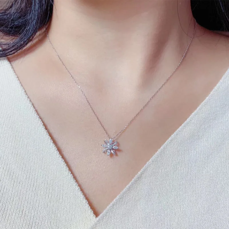 

Temperament Cute Wild Daisies Flower 925 Silver Zircon Pendant Necklace for Lady Choker Clavicle Chain Trendy Party Gift