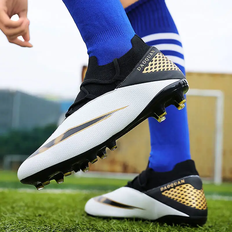 

Unisex Soccer Shoes for Man Long Spike Football Shoes Original Men Football Boots Cleats Trainning Sneakers Boys Soccer Sneakers