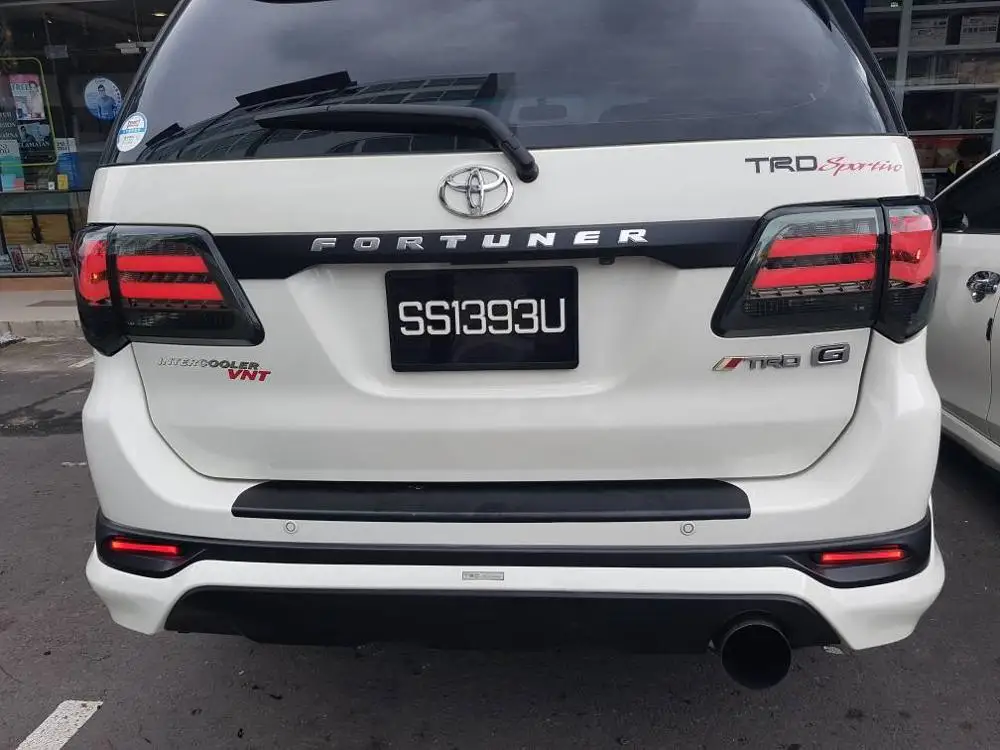 

Car Tail Light for Toyota Fortuner 2012 2013 2014 2015 2016 2017 2018 Tail Lamp with LED drl