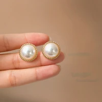 women jewelry simulated pearl earring popular design hot selling vintage temperament stud earrings for celebration gifts