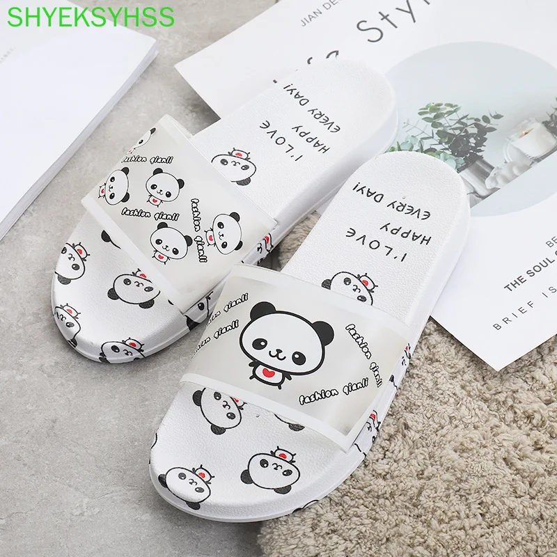 

2021 Cartoon Slippers Women Cute Bear Outdoor Wear Women's Slippers Breathable Lightweight Wear-resisting Shoes Woman