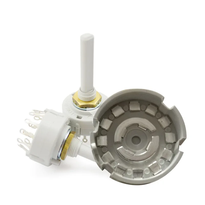 

Lusya 5 Input 1 Output Lossless stereo audio source signal selection switching splitter with RCA T0195