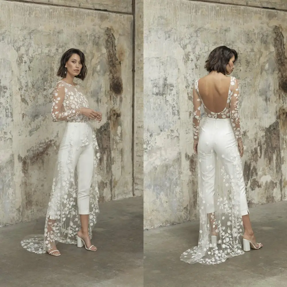 

Romantic Wedding Jumpsuit With Skirt Beach Wedding Dresses Jewel Neck Tea Length Lace Long Sleeve Wedding Gowns 2021