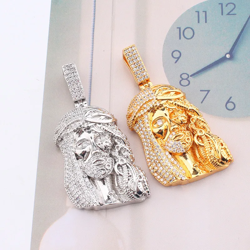 

Europe and the United States Jesus Christ Head Pendant Semi-mechanical Face Personality Master Hip Hop Couple Creative Jewelry
