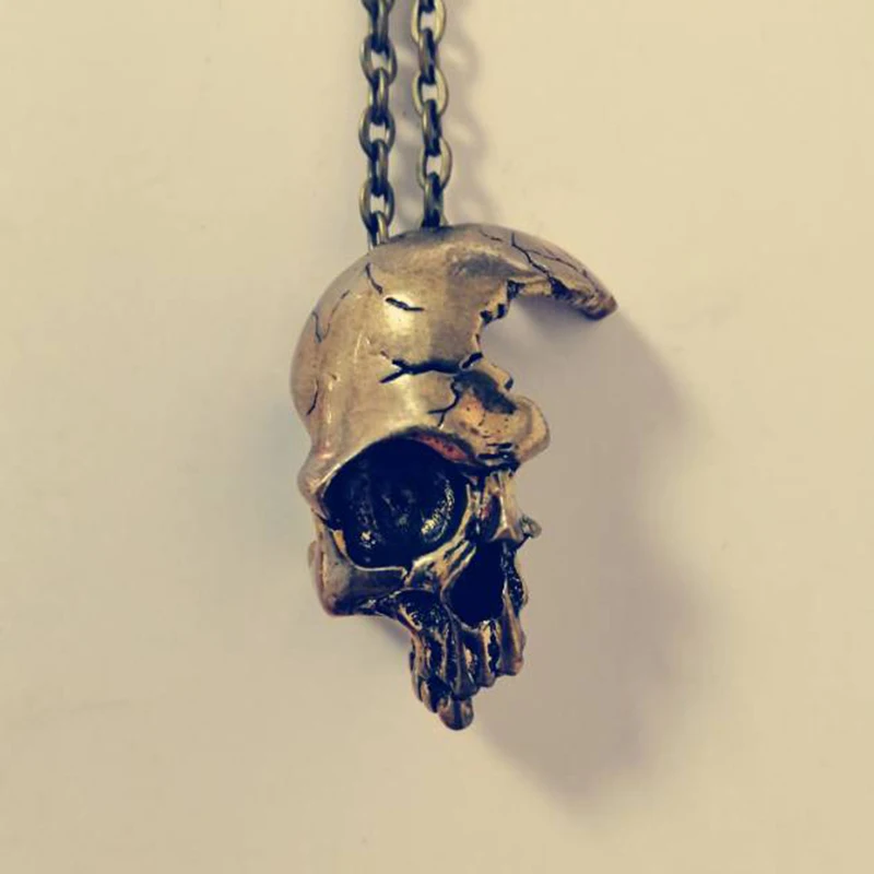 

Vintage Chain Broken Damaged Half Face Skull Pendant Necklace For Men Accessories Fashion Biker Rock Punk Jewelry Gift
