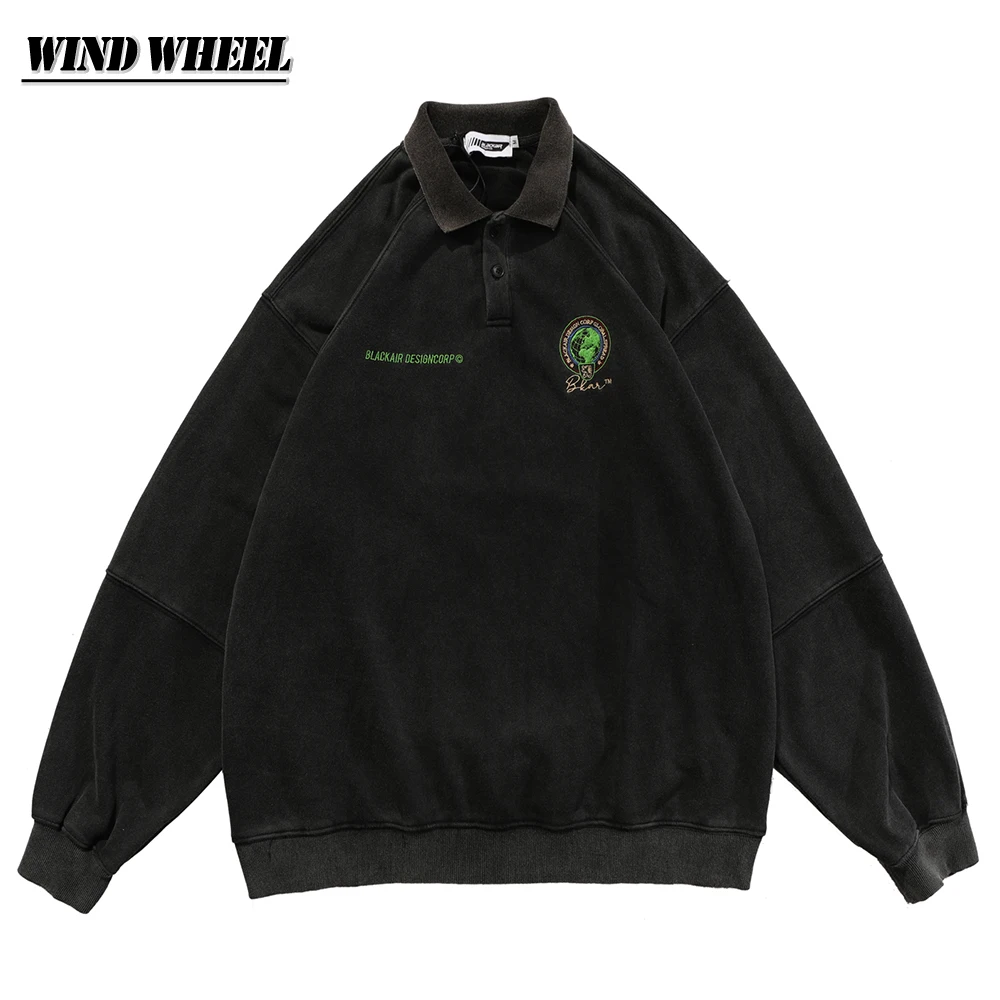 

Hoodies & Sweatshirts
