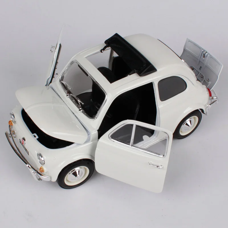 Bburago 1:18 1965 Fiat 500f 500L beige car diecast open doors classic motorcar diecast collecting car models as gift 12020