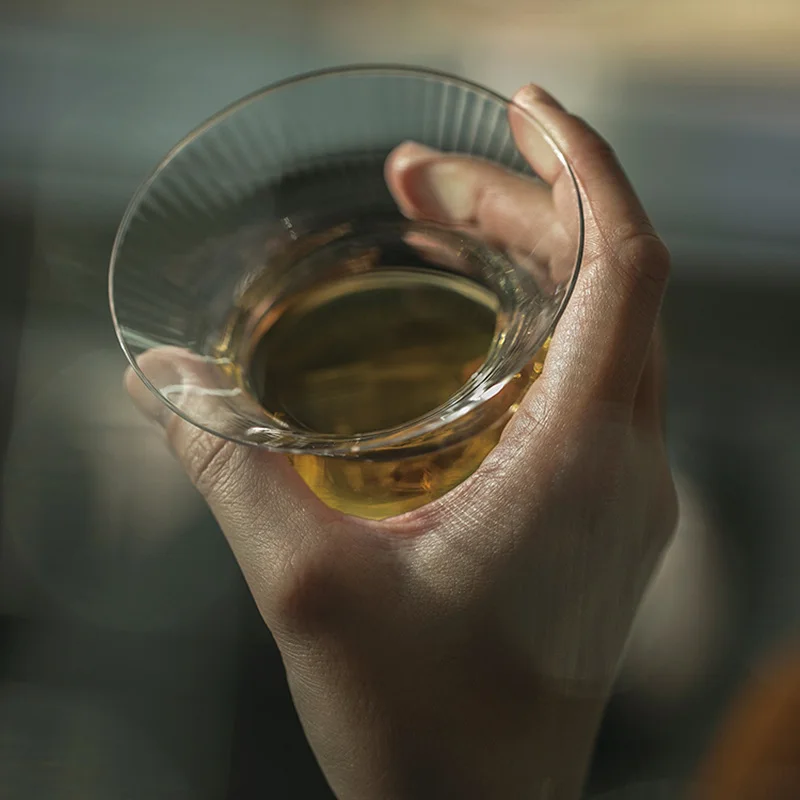 Фото Элегантный японский бокал для виски EDO Crystal Whisky Cappie Hanyu, вращающаяся чаша с полосками, бокал для вина Barley-bree, бокал для бренди, подарочная коробка из дерева. №3