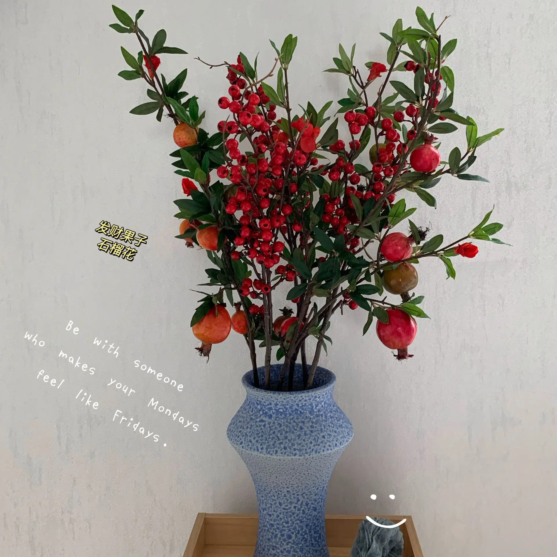 

Top Grade Model Holly Abrin 4 Fork Red Fruit Home Wedding Decorations and Ornaments Model Berry