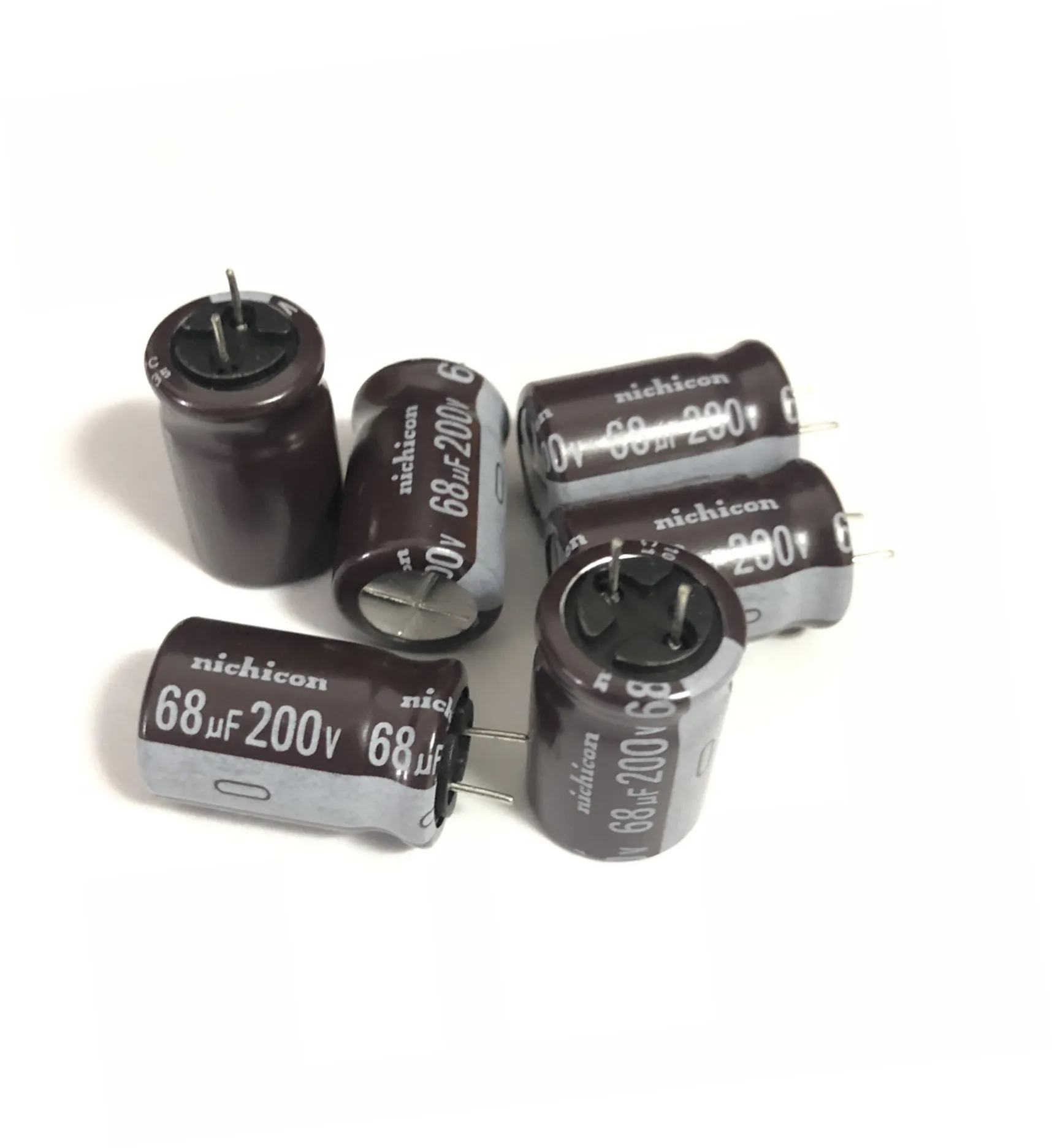 

20 шт./лот 200v68uf электролитический конденсатор 680uf200v объем 13x20