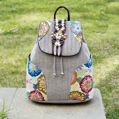 

Fashion national string appliques women shopping backpacks!Nice floral prints lady Hasp backrack All-match canvas Cover backruck