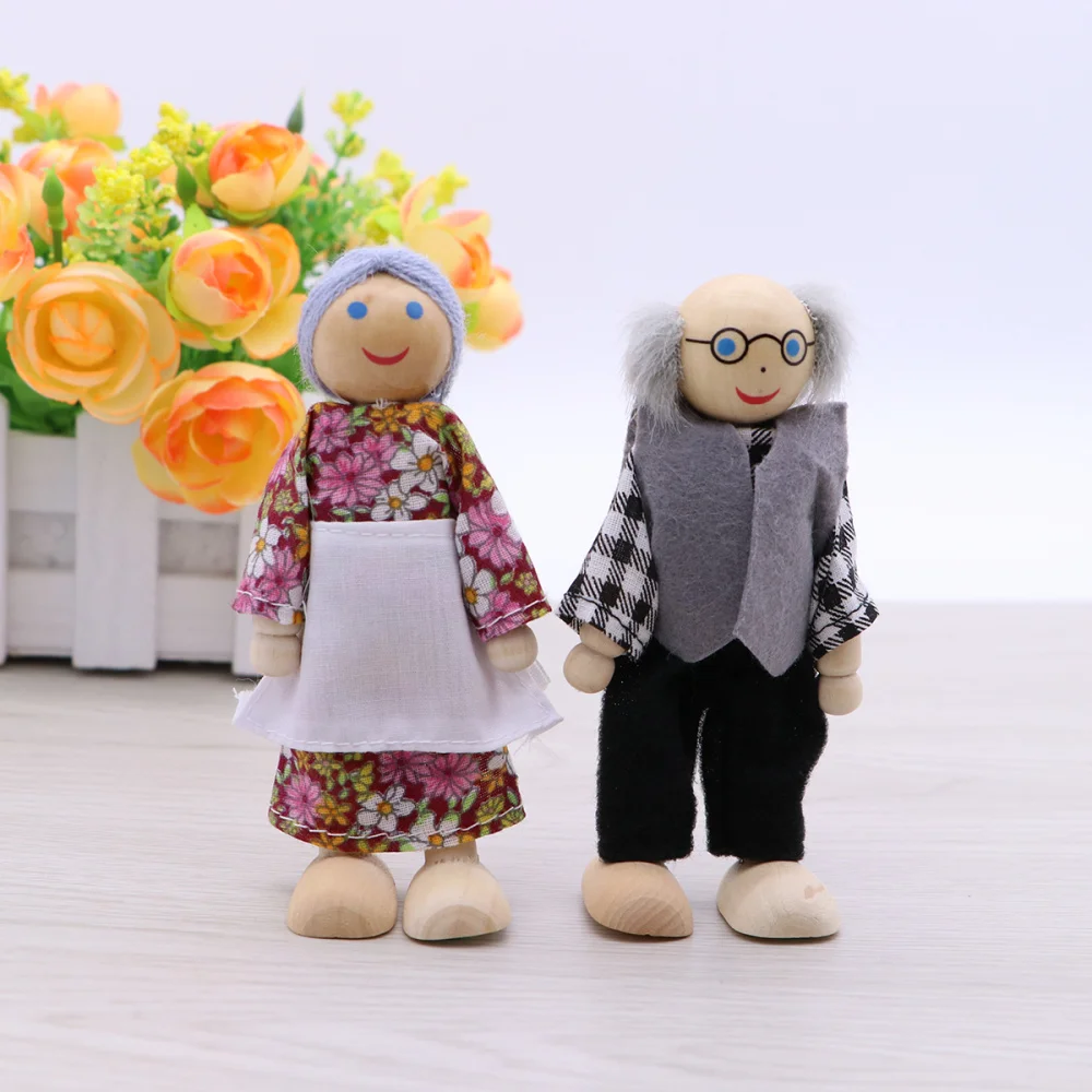 

7pcs Wooden Dolls Pretend Play Set Dolls Family for Children Kids Figure mini house Gift