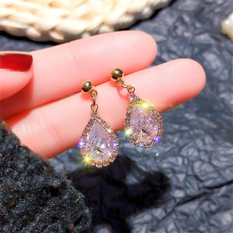 

2021 Silver Needle Anti Allergy Earrings Female Korean Temperament Water Drop Zircon Super Flash Earrings Simple Earrings