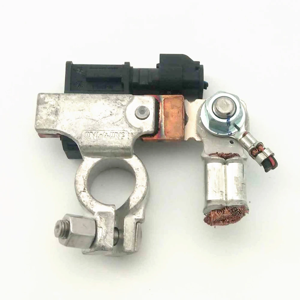 Аккумуляторный Датчик тока Для МАЗ-da 3 2014 AXELA mazda cx5 2012-2014 OEM:PE05-18-8A1 - купить по