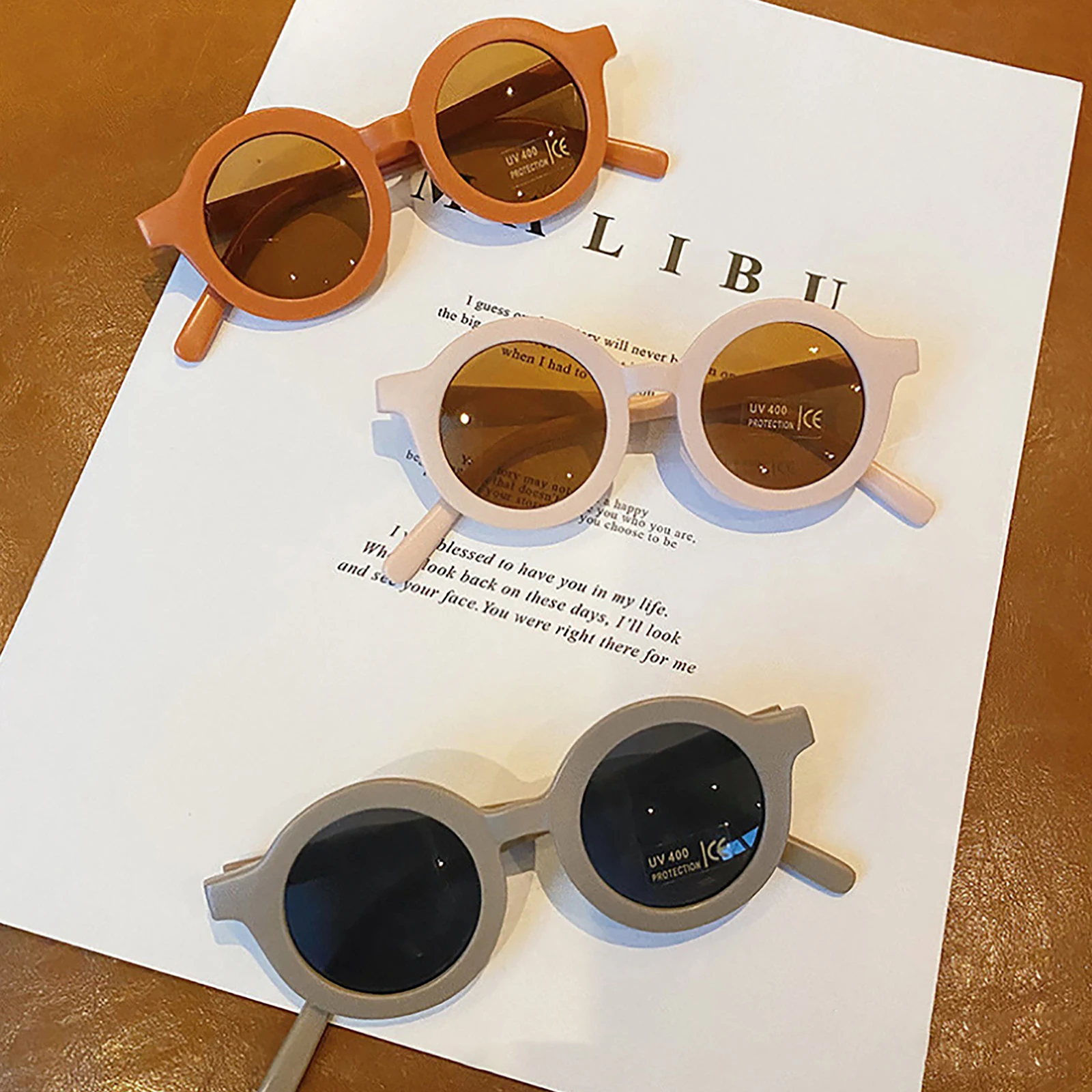 Детские аксессуары однотонные круглые головные уборы в стиле ретро с защитой от