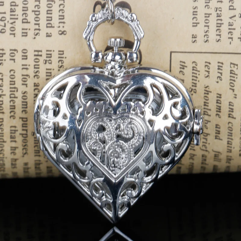 

Hollow Silver Heart-Shaped Quartz Pocket Watch Necklace High Quality Unique Watch Ladies Pendant Christmas Gift Fob