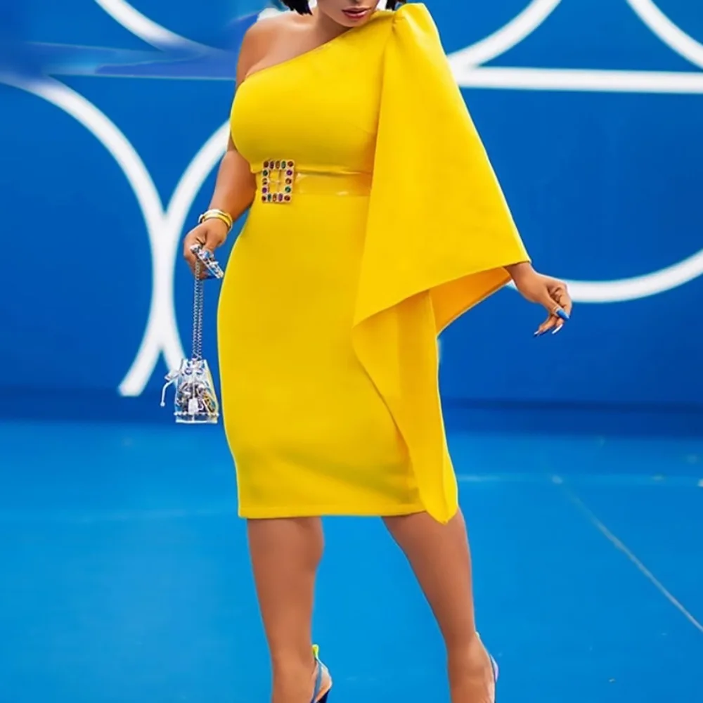 

2021 New Temperament Commuter High Waist Oblique Shoulder Solid Color Ladies Dress Banquet Evening Dress Plus Size Women Dress