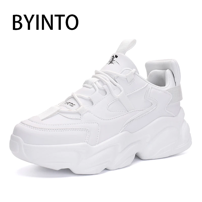 Женские кожаные кроссовки на толстой подошве белые или черные спортивные