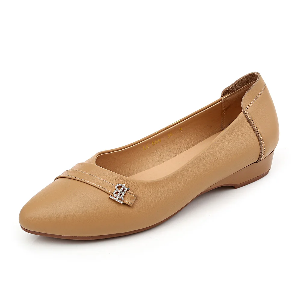 

Leather shoes women's new spring and autumn shallow mouth shoes low heel leather fashion wild casual pointed comfortable breatha