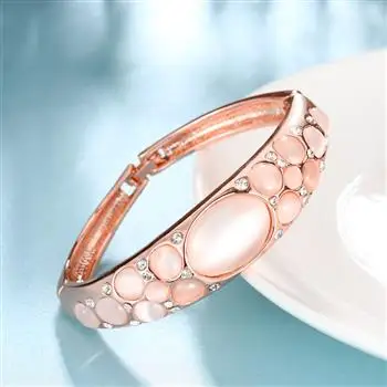 

Season's Best-selling Geometric Ladies Bracelets Fashion Gift Bracelet For Women LKN18KRGPZ072