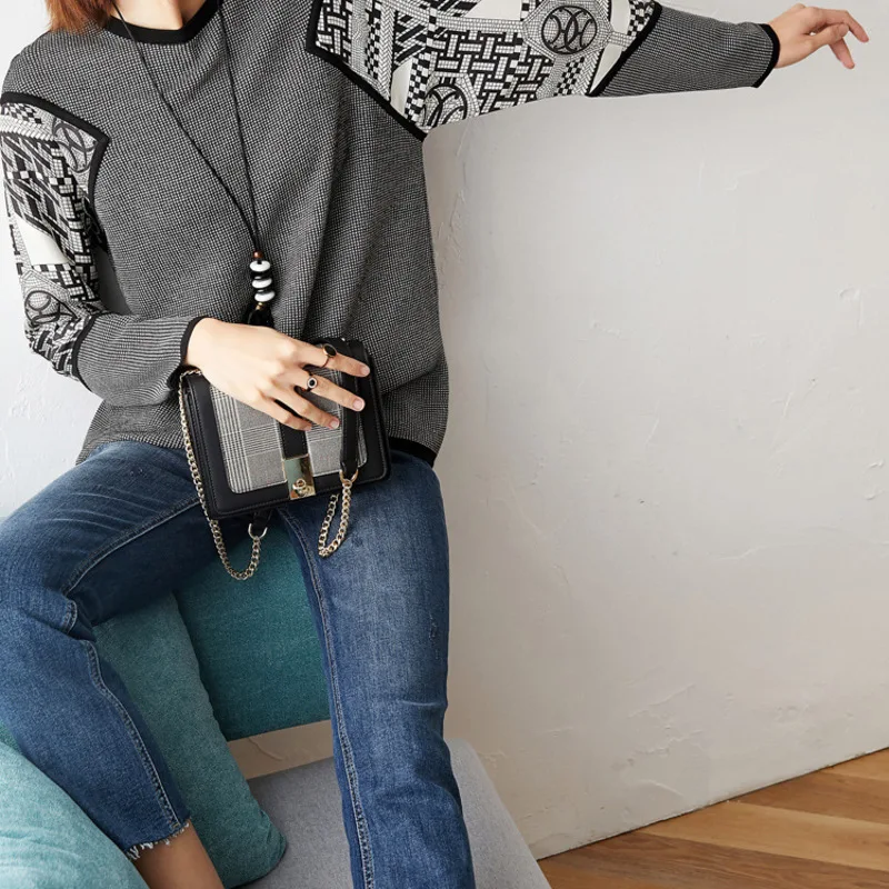 

New cashmere Mosaic printed silk sleeves knitting sweater set of head round neck long splicing female sweater