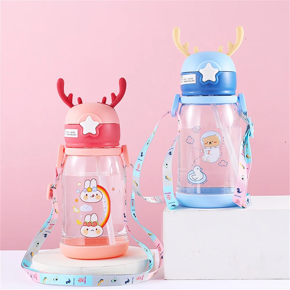

Children's Creative Antlers Straw Cartoon Cup Large Capacity With Cup Sleeve Bouncing Straw Cup Outdoor Portable Water Bottle