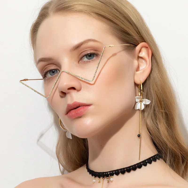 Индивидуальные очки с металлическими инкрустированными бриллиантами женские
