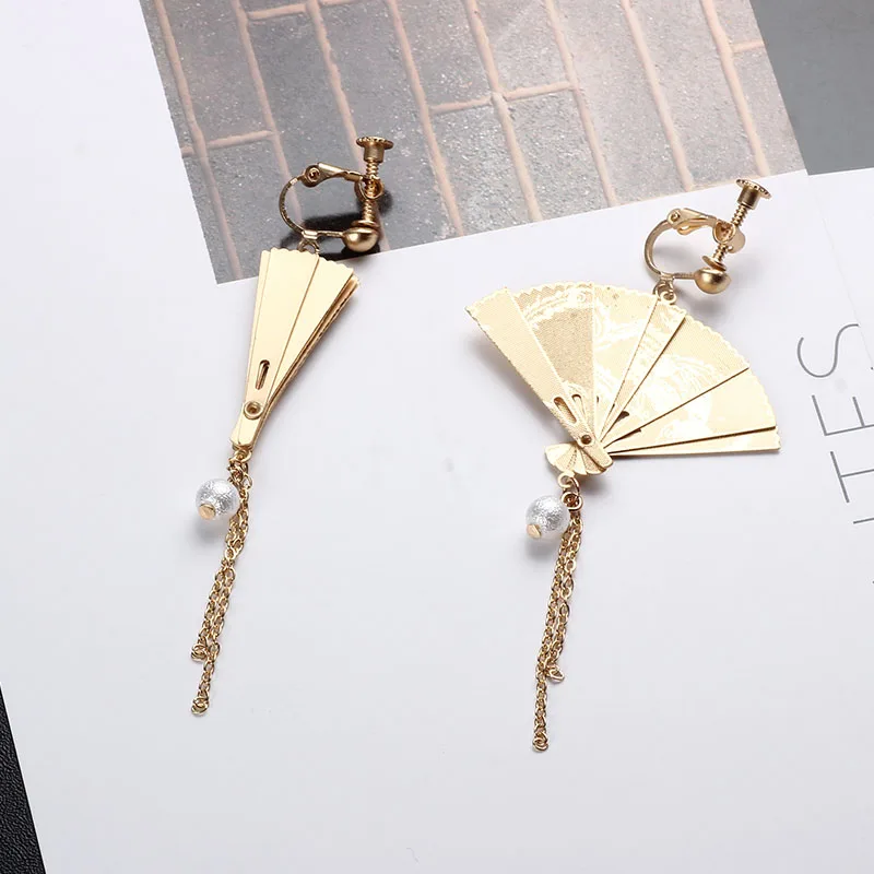 ЯПОНСКИЕ ВИНТАЖНЫЕ серьги клипсы с золотым металлическим веером цепочка