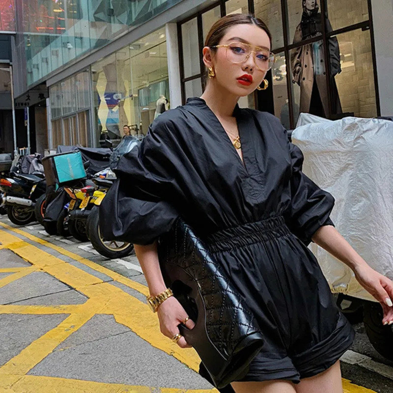 Женское облегающее платье футляр DEAT Осеннее черное с V образным вырезом длинным