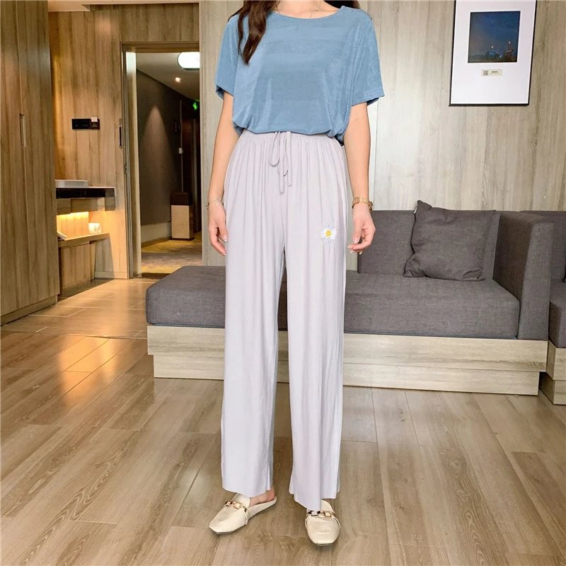 

Net red hot sale trousers embroidery small chrysanthemum wide-leg pants female vertical sense straight casual pants high waist
