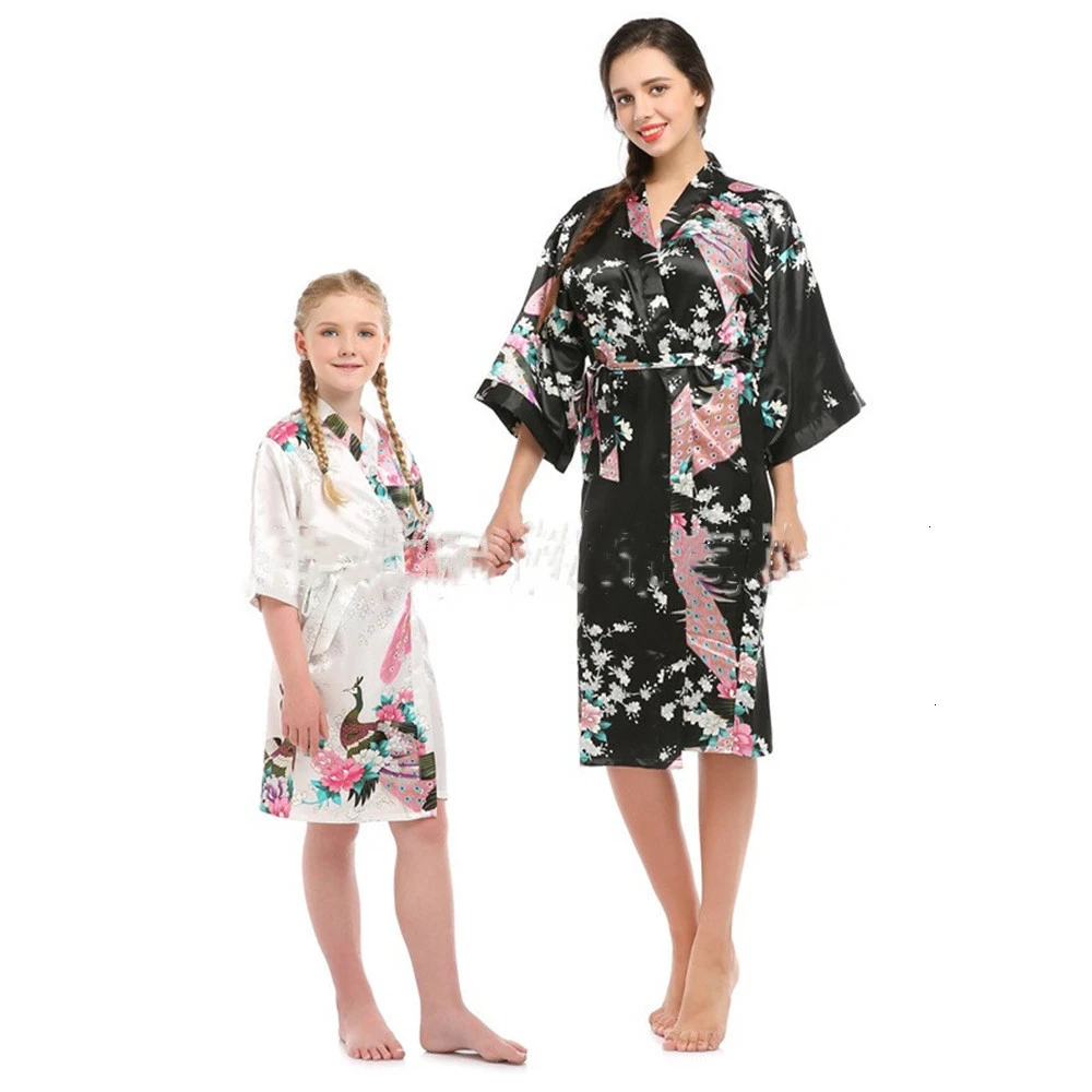 Семейные комплекты имитация шелка ночной халат для мамы и дочки пижама Мама я